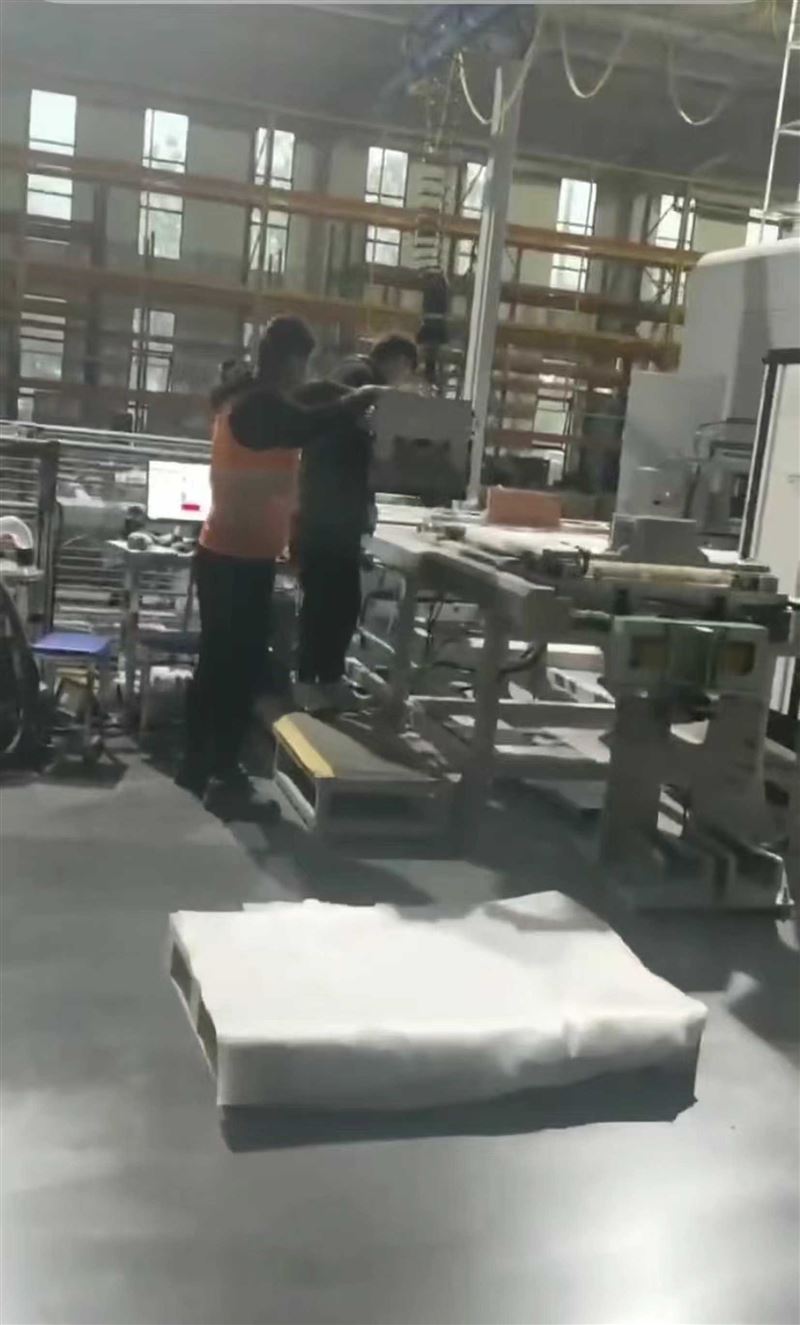 日结--本地汽配厂/自动化车间活轻松/包吃住